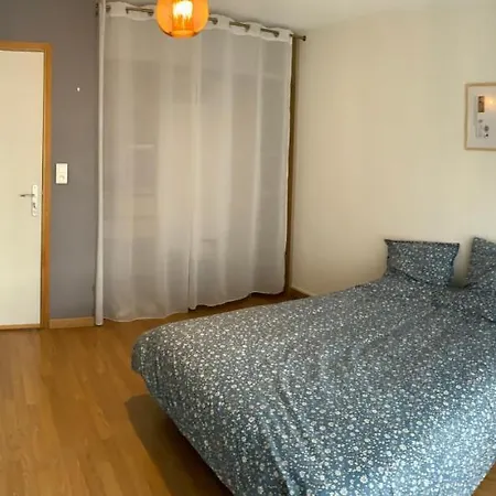 2 Chambres Spacieuses, 8 Minutes Du Centre-Ville Reims En Tram Privatunterkunft *